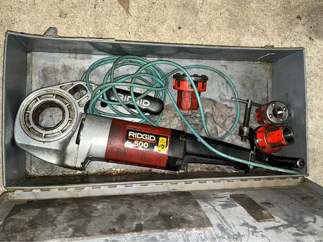 Ridgid 600 draadsnijmachine - afbeelding 2 van  5