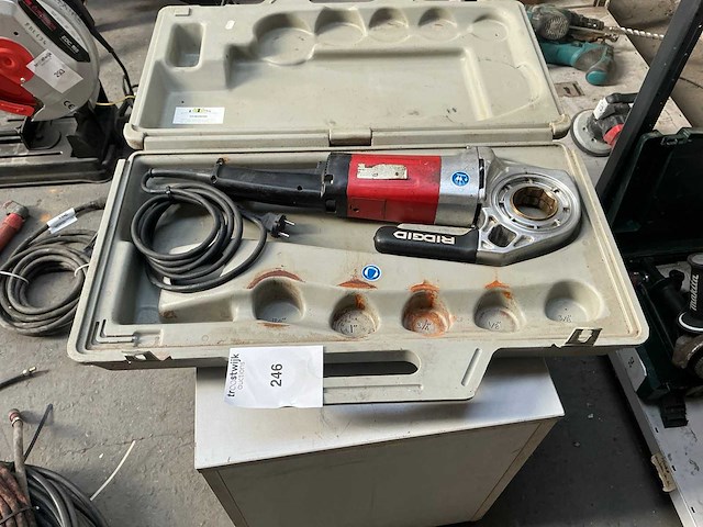 Ridgid 600 draadsnijmachine - afbeelding 1 van  5