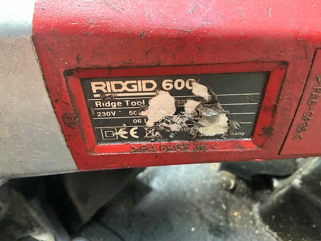 Ridgid 600 draadsnijmachine - afbeelding 4 van  6