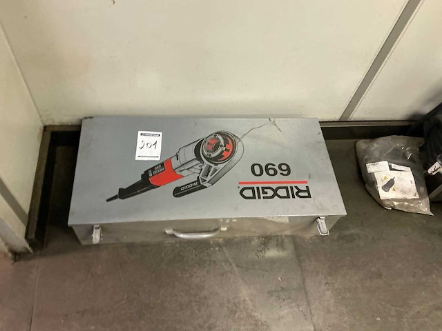 Ridgid 690 draadsnijmachine - afbeelding 5 van  5