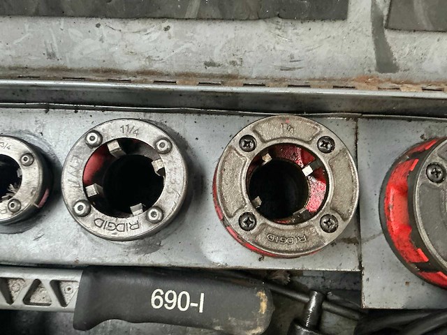 Ridgid 690 draadsnijmachine - afbeelding 5 van  7