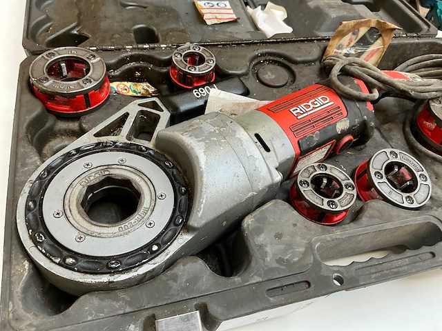 Ridgid 690-i draadsnijmachine - afbeelding 3 van  5