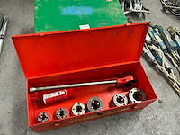 Ridgid manuele draadsnijmachine - afbeelding 1 van  7