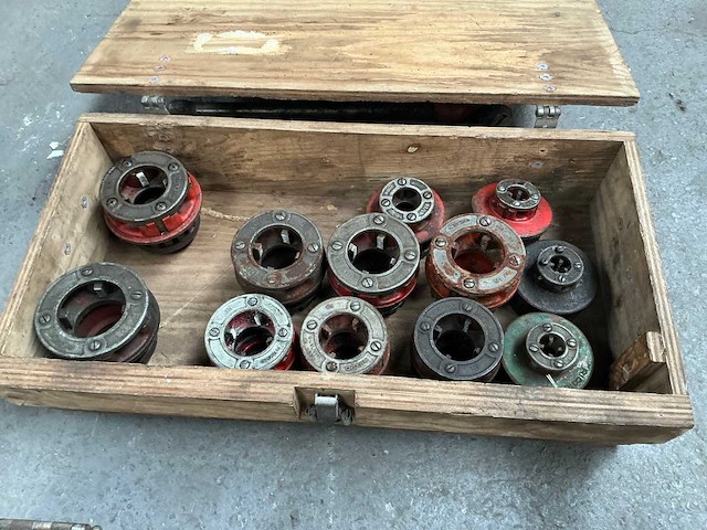 Ridgid snijkoppen voor draadsnijmachine (12x) - afbeelding 1 van  6