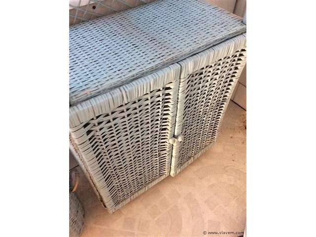 Rieten badkamermeubel + mand - afbeelding 2 van  3