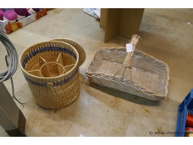 Rieten manden - afbeelding 1 van  1