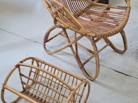 Rieten zetel en krantenbak - afbeelding 1 van  3