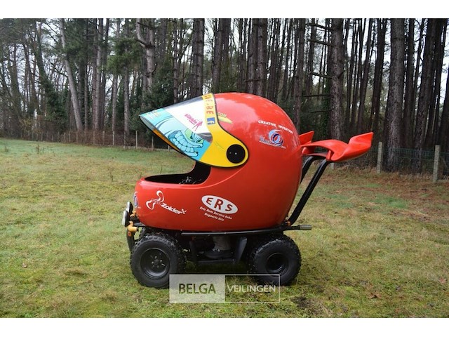 Rijdende helm - eyecatcher voor cross en autosport - afbeelding 8 van  30