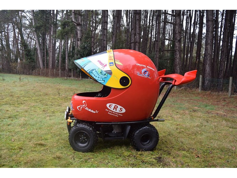 Rijdende helm op quad cobra 165cc