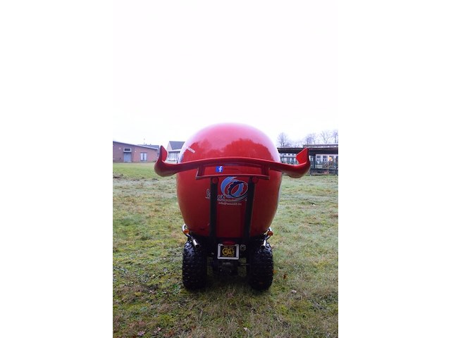 Rijdende helm gemonteerd op quad cobra 165cc (ideaal voor promo materiaal) - afbeelding 3 van  46