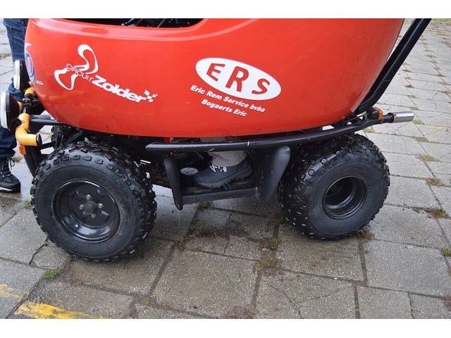 Rijdende helm gemonteerd op quad cobra 165cc (ideaal voor promo materiaal) - afbeelding 45 van  46