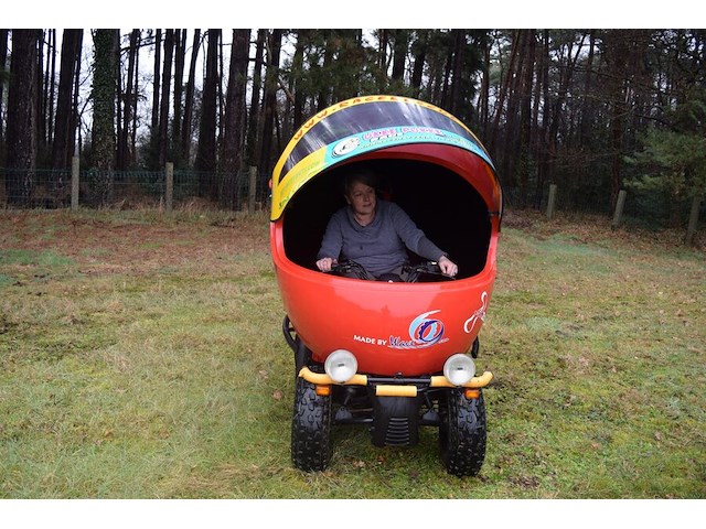 Rijdende helm gemonteerd op quad cobra 165cc (ideaal voor promo materiaal) - afbeelding 9 van  46