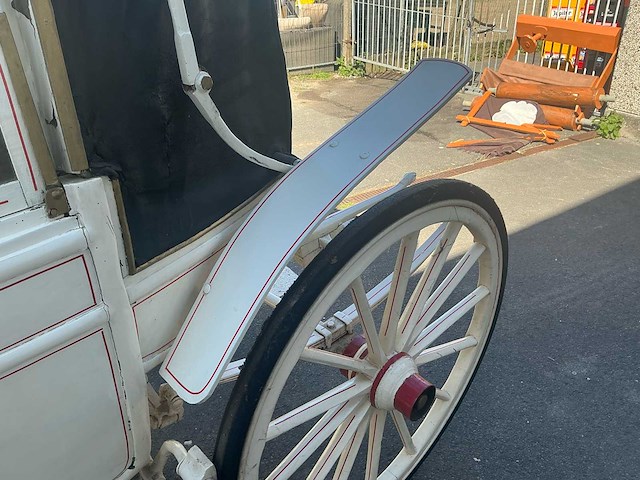 Rijwagen / koets - afbeelding 4 van  15