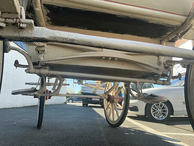 Rijwagen / koets - afbeelding 3 van  23