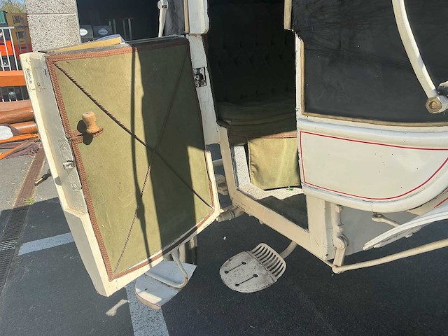 Rijwagen / koets - afbeelding 7 van  23