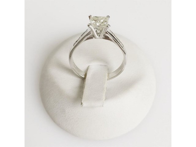 Ring diamond - afbeelding 5 van  7