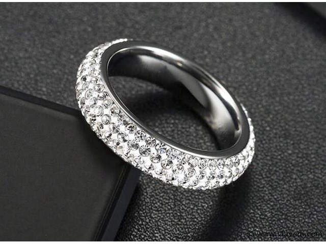 Ring strass maat 8 - afbeelding 1 van  1