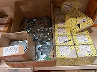 Ringen en 16 dozen schroeven