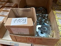 Ringen en 16 dozen schroeven - afbeelding 2 van  5