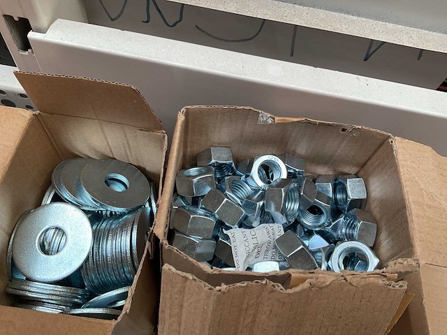 Ringen m 16 en moeren - afbeelding 2 van  4