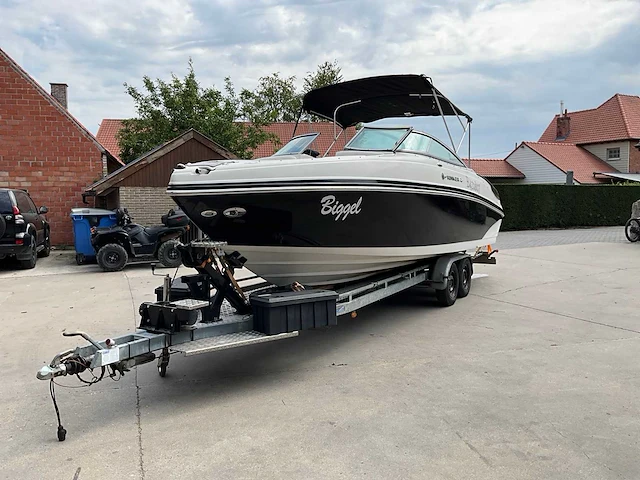 Rinker b412807 speedboot compleet met boottrailer - afbeelding 41 van  46