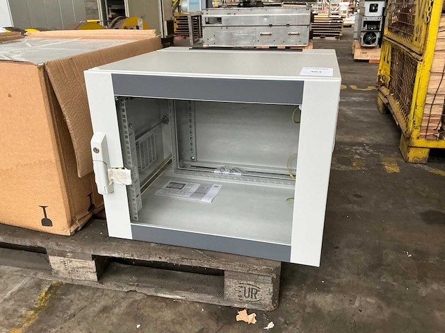 Rittal patchkast - afbeelding 1 van  3