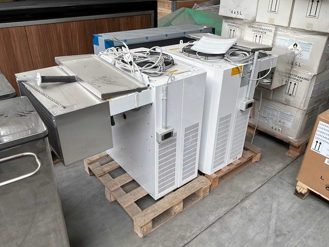 Rivacold - koelcompressor - nieuwstaat (2x) - afbeelding 1 van  5