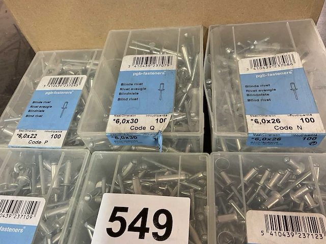 Rivet nagels en afstand houders - afbeelding 3 van  6