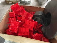 Rivet nagels en afstand houders - afbeelding 6 van  6