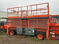 Riwal schaarhoogwerker - afbeelding 1 van  5