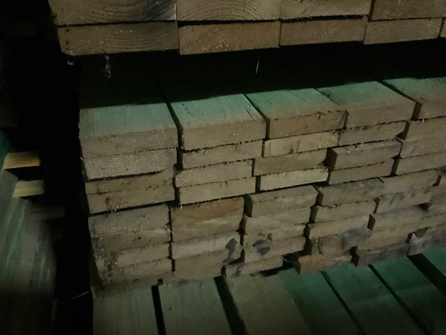 Rnd houten balken/planken 4,20 meter lengte (100x) - afbeelding 10 van  10