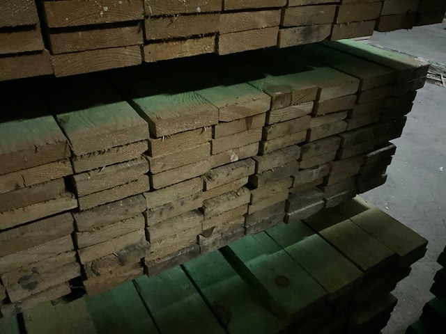 Rnd houten balken/planken 4,50 meter lengte (50x) - afbeelding 6 van  12