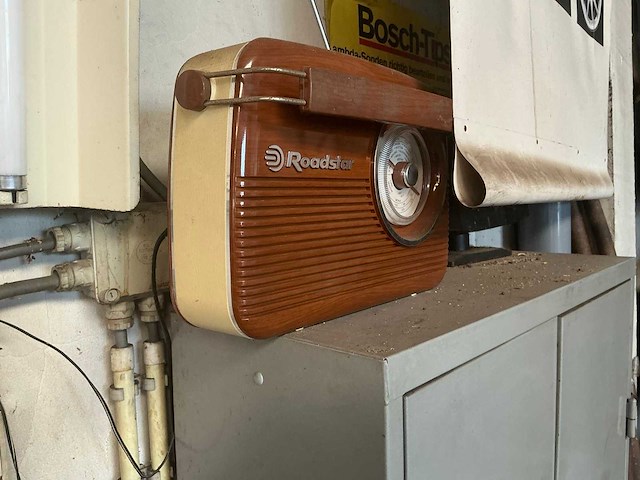 Roadstar vintage radio - afbeelding 1 van  1