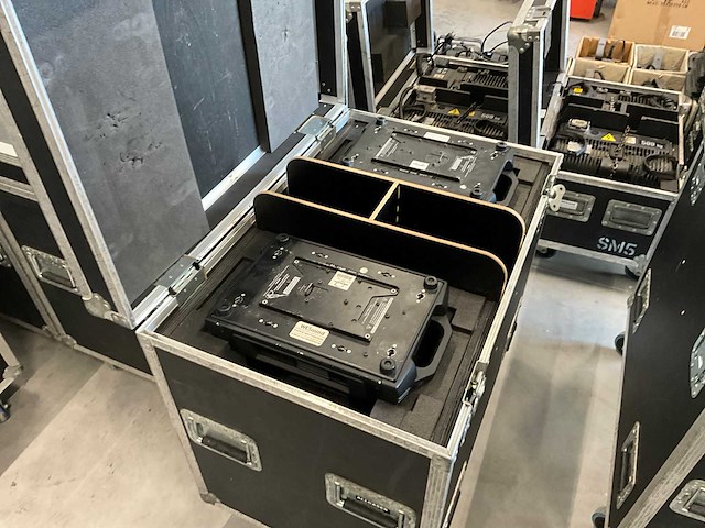Robe robin 600e spot moving head (2x) - afbeelding 2 van  6