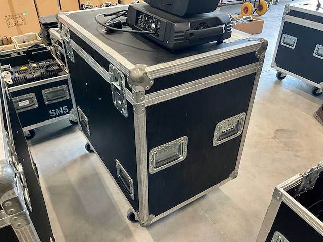 Robe robin 600e spot moving head (2x) - afbeelding 4 van  4