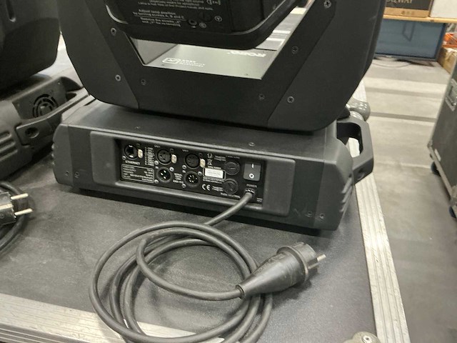 Robe robin 600e wash moving head (2x) - afbeelding 3 van  6