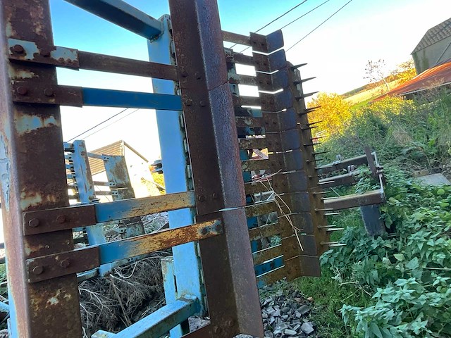 Robert scavenger scarifier - afbeelding 4 van  12