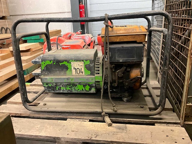 Robin eh34 stroomgenerator - afbeelding 1 van  8