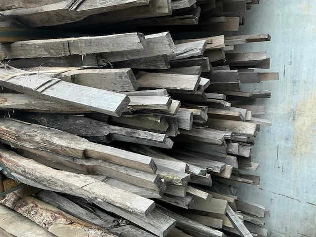 Robinia ligger (80x) - afbeelding 1 van  2
