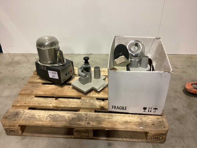 Robot coupe cutter fruit en groente watersnijmachine - afbeelding 1 van  2