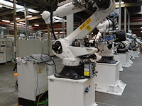 Robot kuka - afbeelding 5 van  12