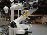 Robot kuka - afbeelding 6 van  12