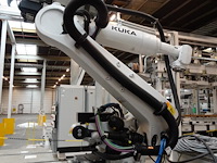 Robot kuka - afbeelding 7 van  12