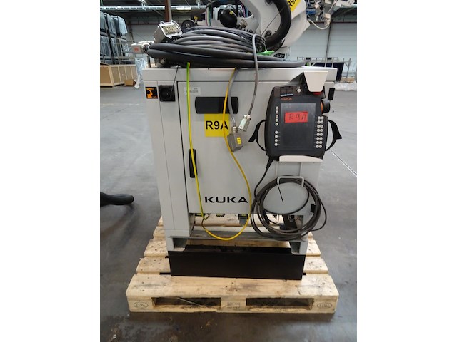 Robot kuka - afbeelding 13 van  13