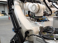 Robot kuka - afbeelding 6 van  9