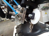 Robot kuka - afbeelding 4 van  12