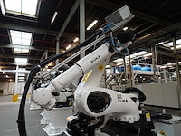 Robot kuka - afbeelding 4 van  11