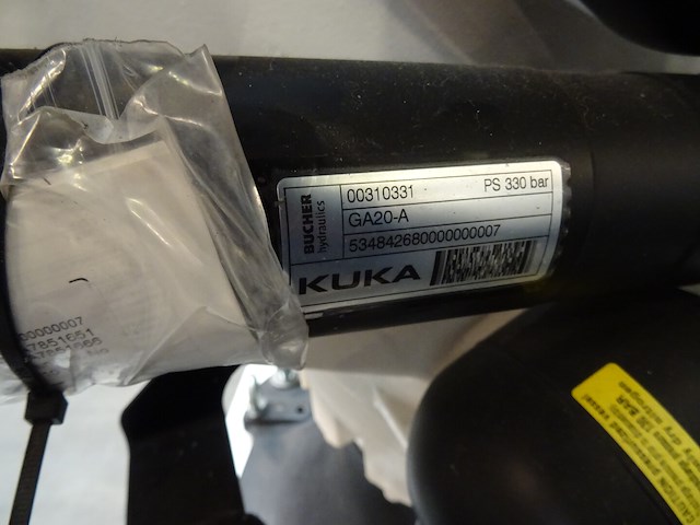 Robot kuka - afbeelding 2 van  14