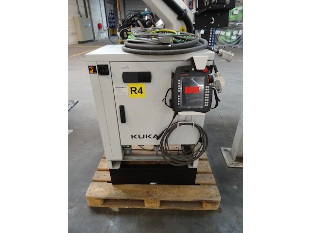 Robot kuka - afbeelding 3 van  14