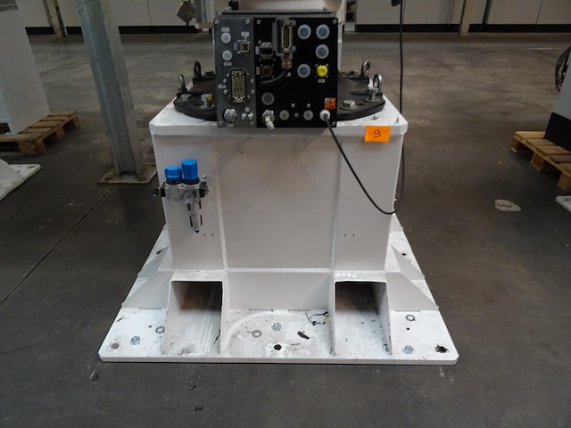 Robot kuka - afbeelding 8 van  14